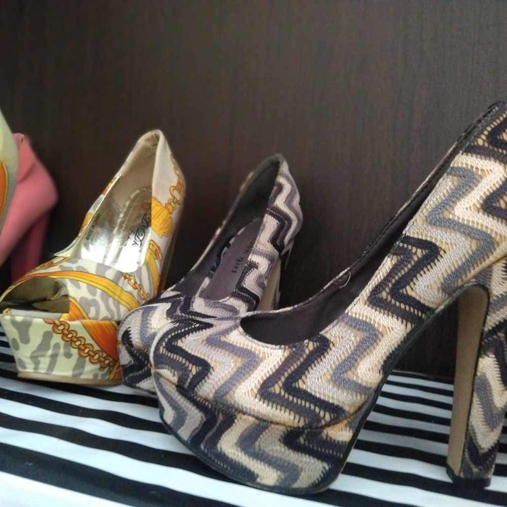 Stylish Zigzag Patterned Heels